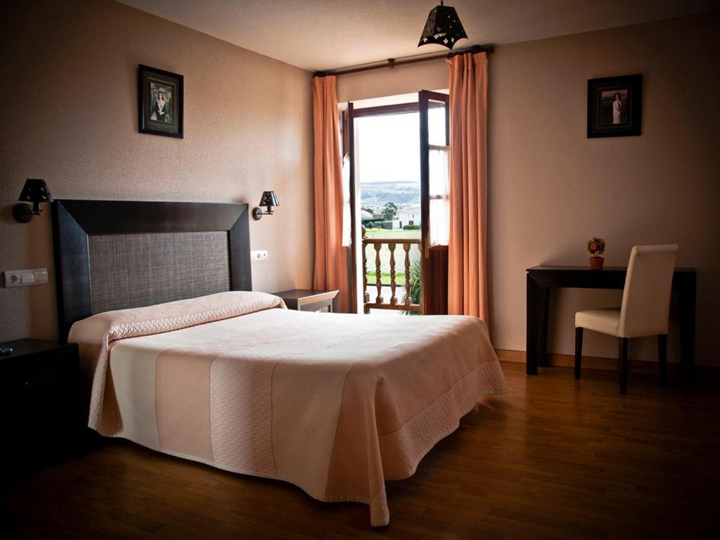 Posada Playa De Langre Langre  Room photo